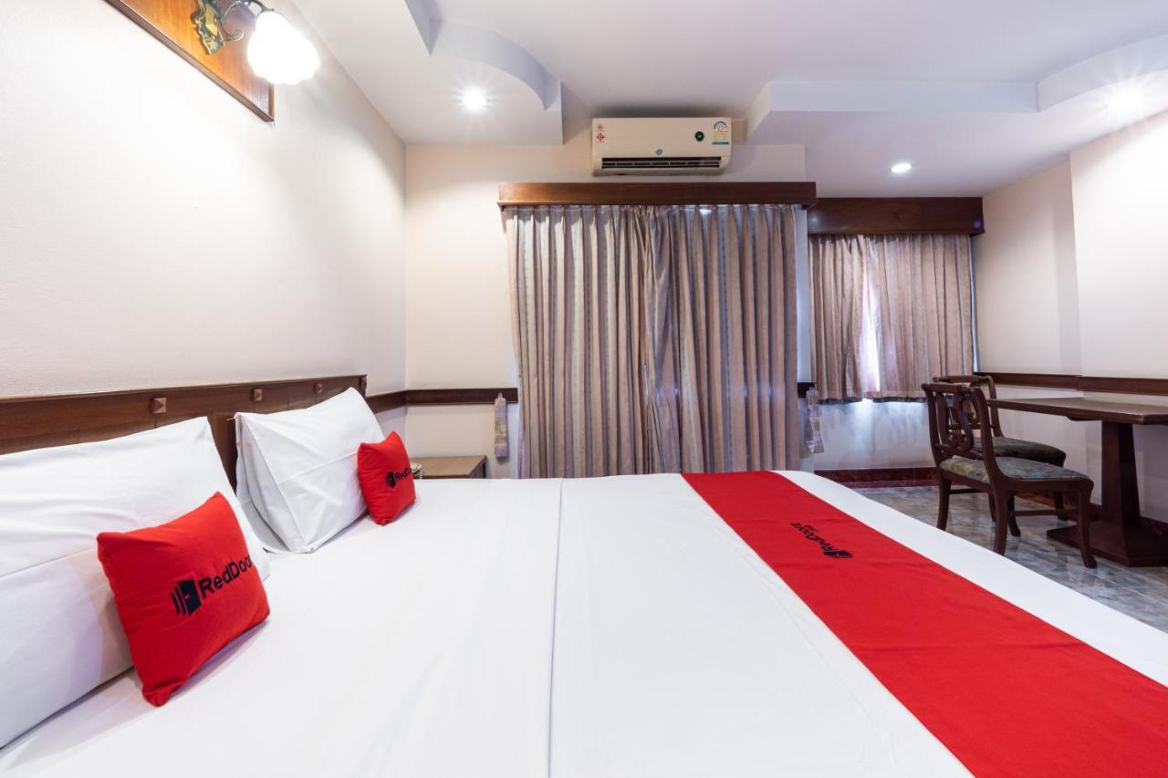 Hotel Reddoorz Navin Mansion 3 Pattaya Extérieur photo