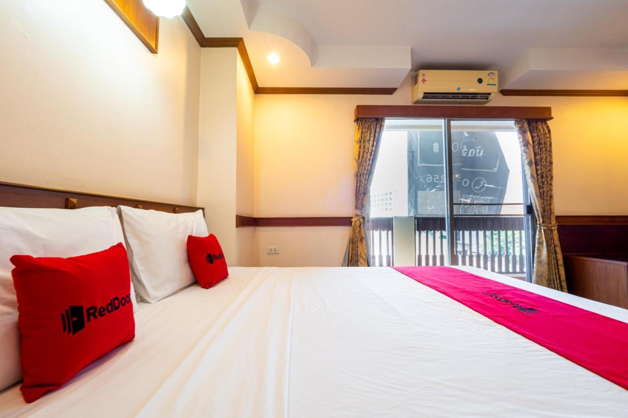 Hotel Reddoorz Navin Mansion 3 Pattaya Extérieur photo
